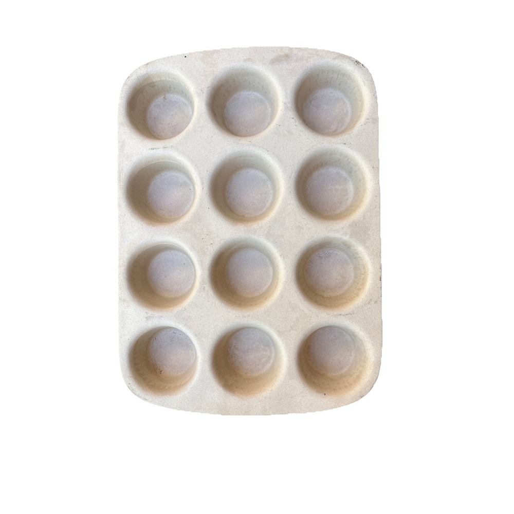 The Pampered Chef Family Heritage Stoneware 12 Cupcake Muffin Pan Baking Stone - Picture 10 of 11